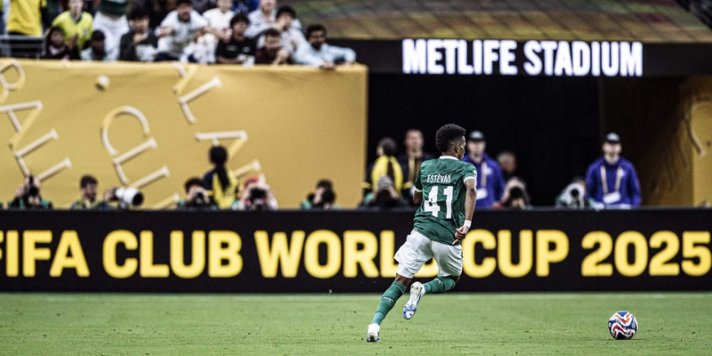 Which matches are scheduled at MetLife Stadium